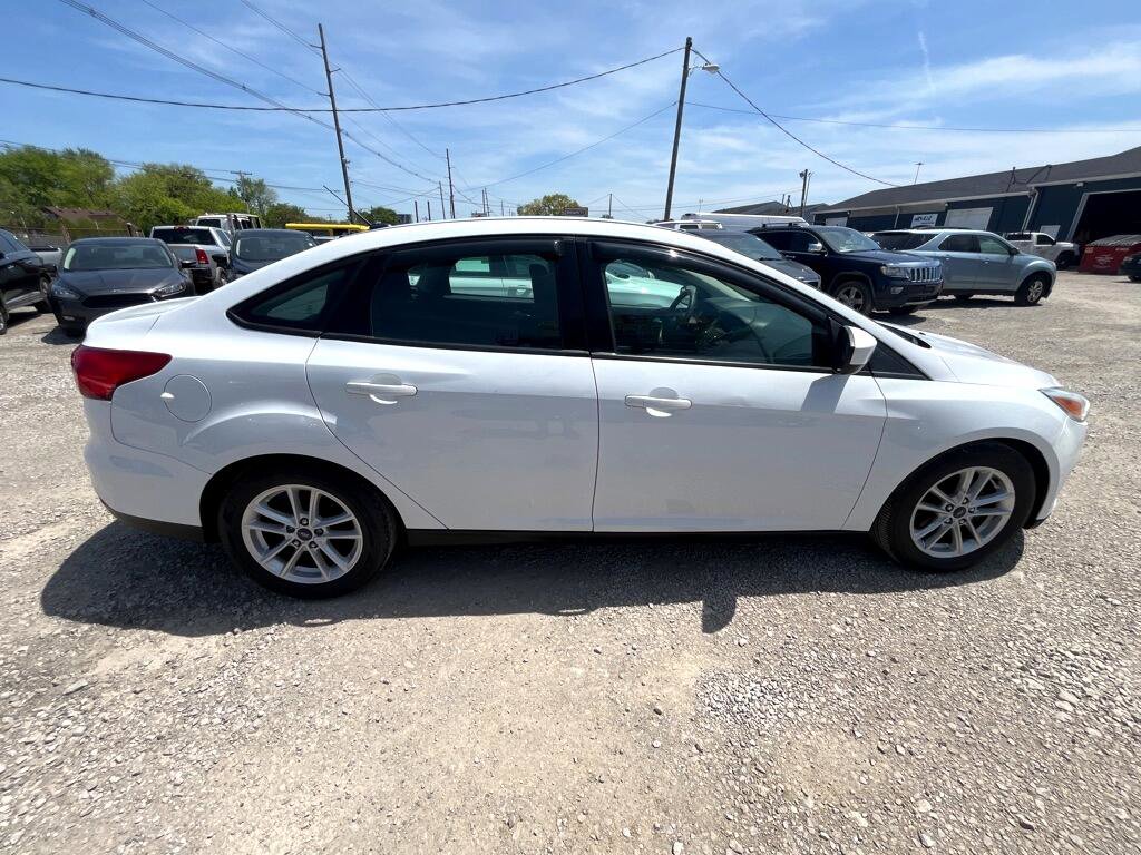 Used 2018 Ford Focus SE image 6