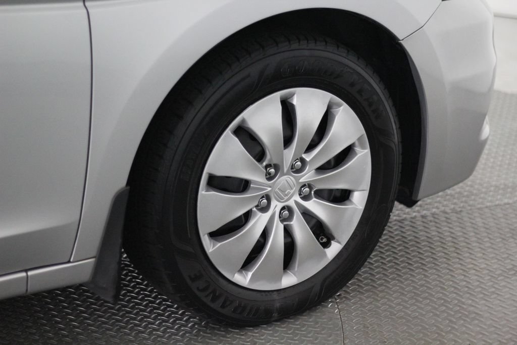 Used 2012 Honda Accord LX image 59