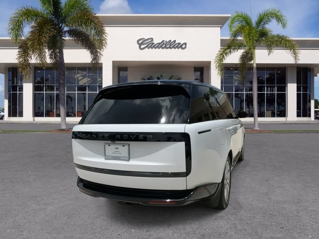 Used 2024 Land Rover Range Rover SE AWD/4WD image 13