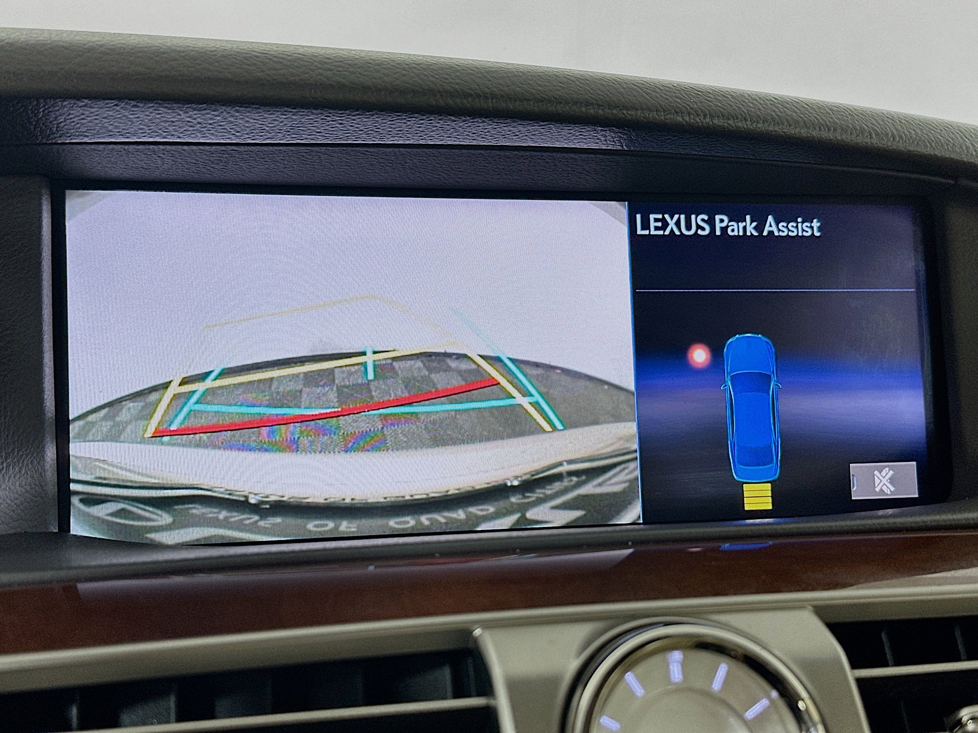 Used 2015 Lexus LS 460 AWD w/ Comfort Package image 14