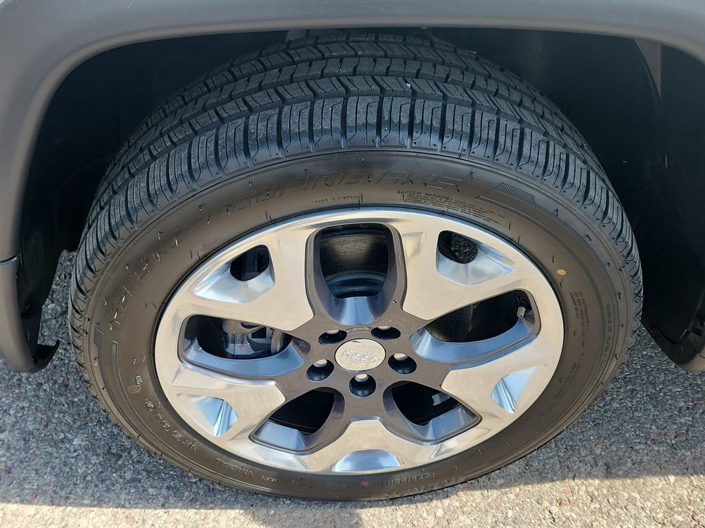 Used 2021 Jeep Compass Limited image 17