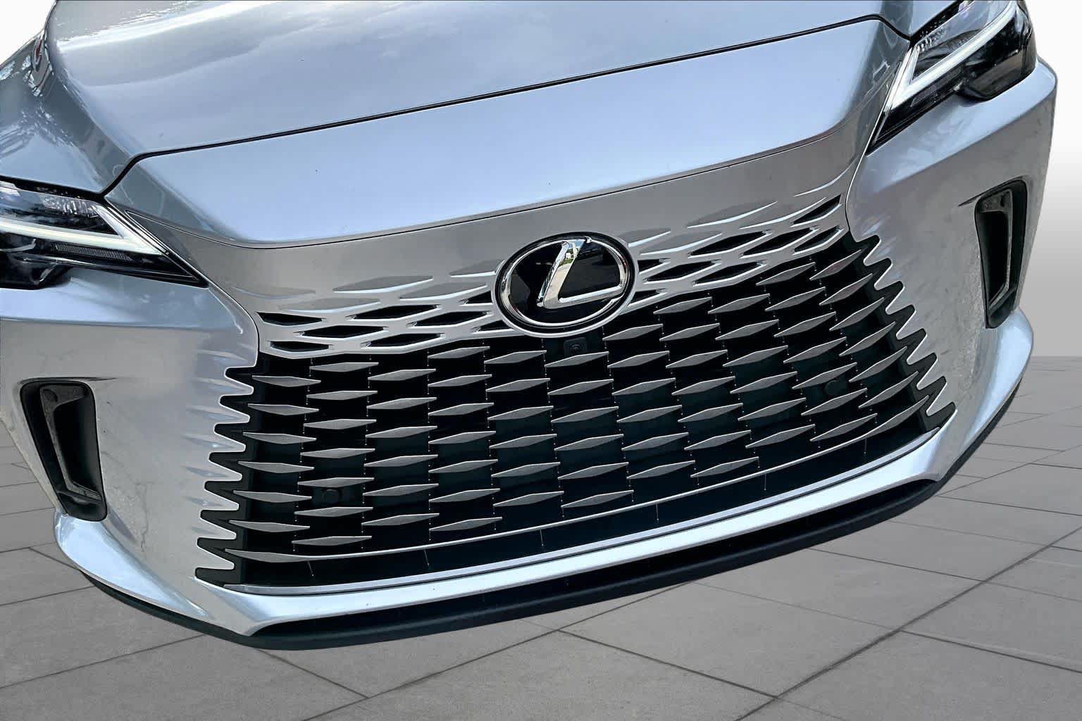 Used 2024 Lexus RX 350 Premium w/ Convenience Package FWD image 30