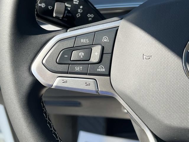 New 2026 Volkswagen Tiguan SE FWD image 15