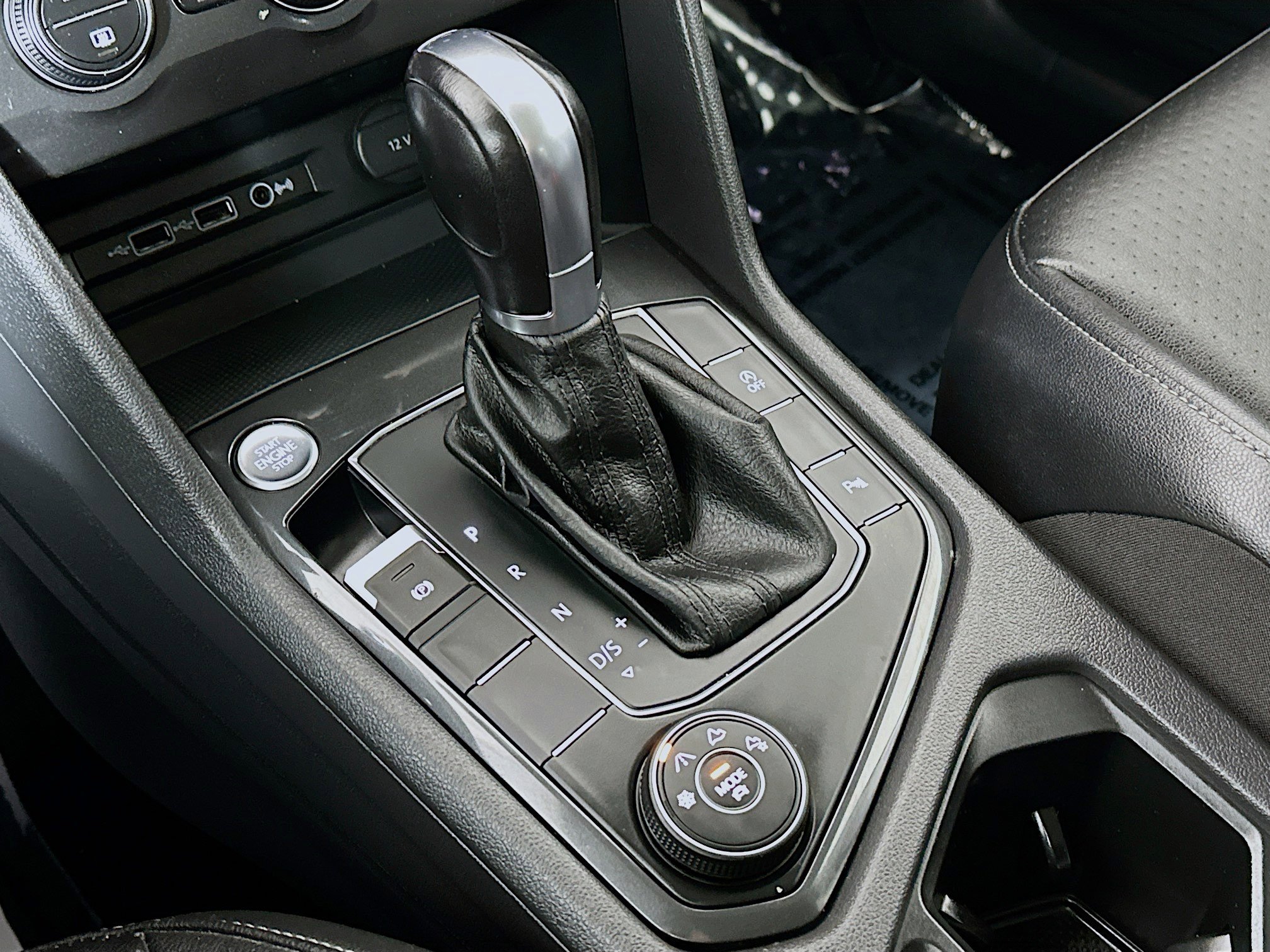 Used 2019 Volkswagen Tiguan SEL image 17