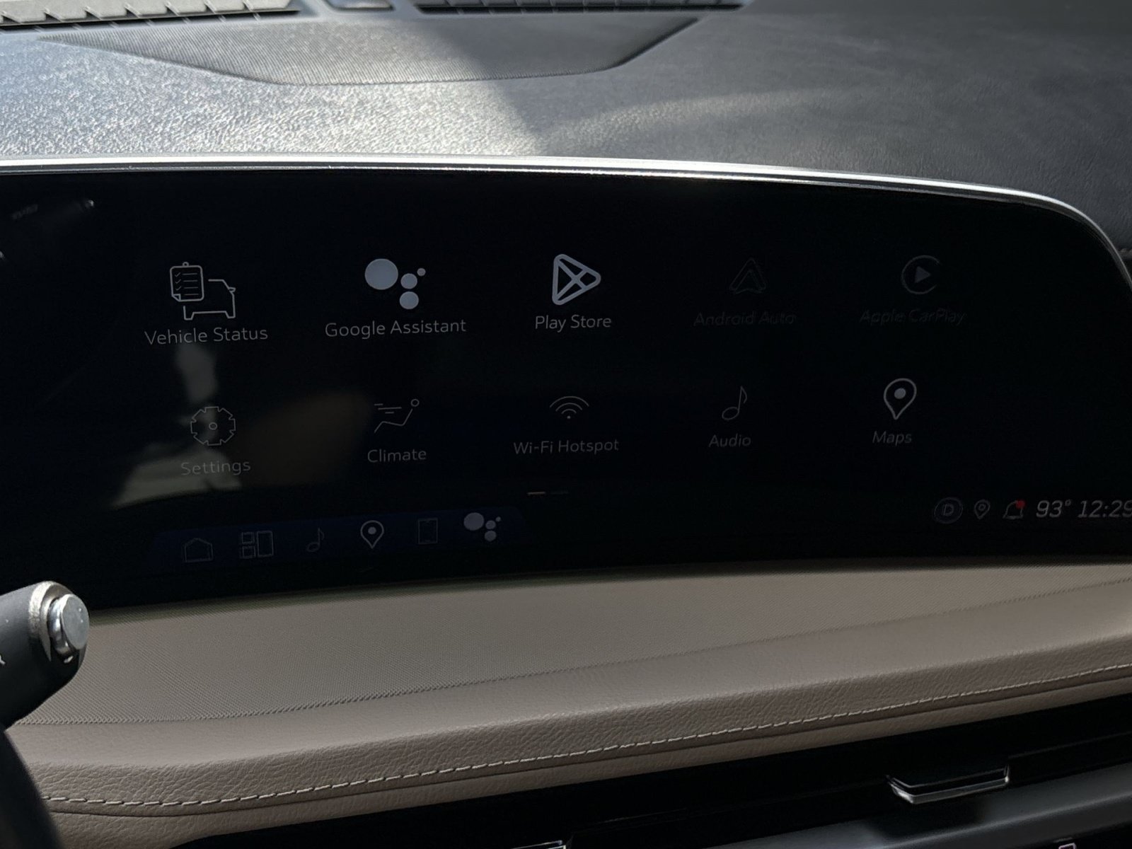 Used 2024 Cadillac XT4 Luxury w/ Cold Weather Package AWD/4WD image 20
