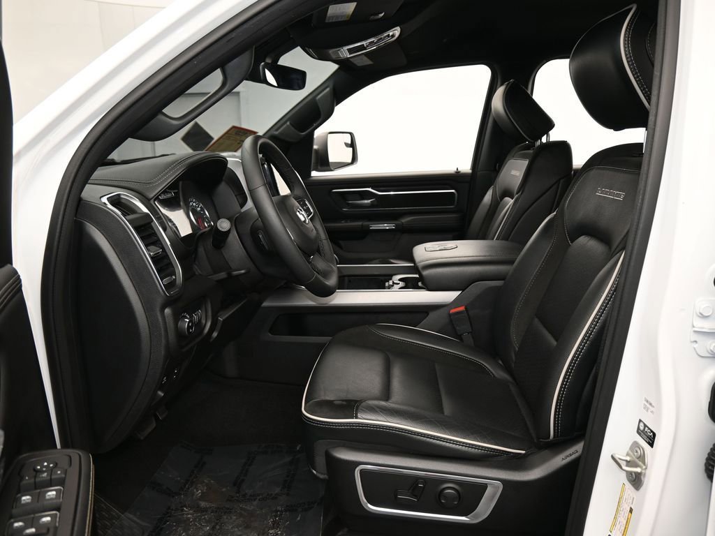 Used 2025 RAM 1500 Laramie image 11