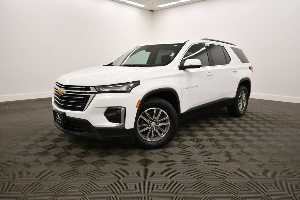 Used 2023 Chevrolet Traverse LT AWD/4WD image 2