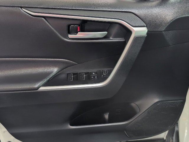 Used 2024 Toyota RAV4 XLE image 16