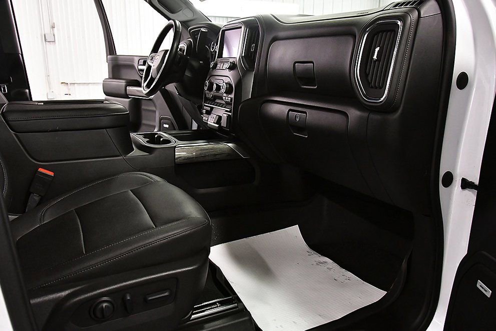 Used 2022 Chevrolet Silverado 2500 LTZ w/ LTZ Plus Package image 33