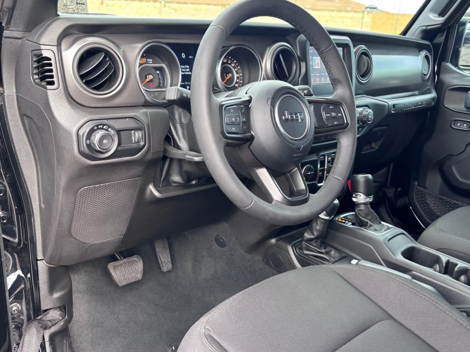 Used 2023 Jeep Wrangler Unlimited Sport AWD/4WD image 17