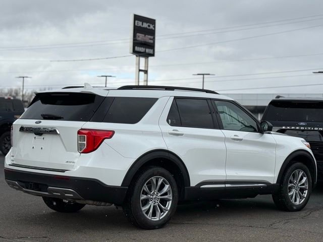 Used 2023 Ford Explorer XLT w/ Equipment Group 202A image 39