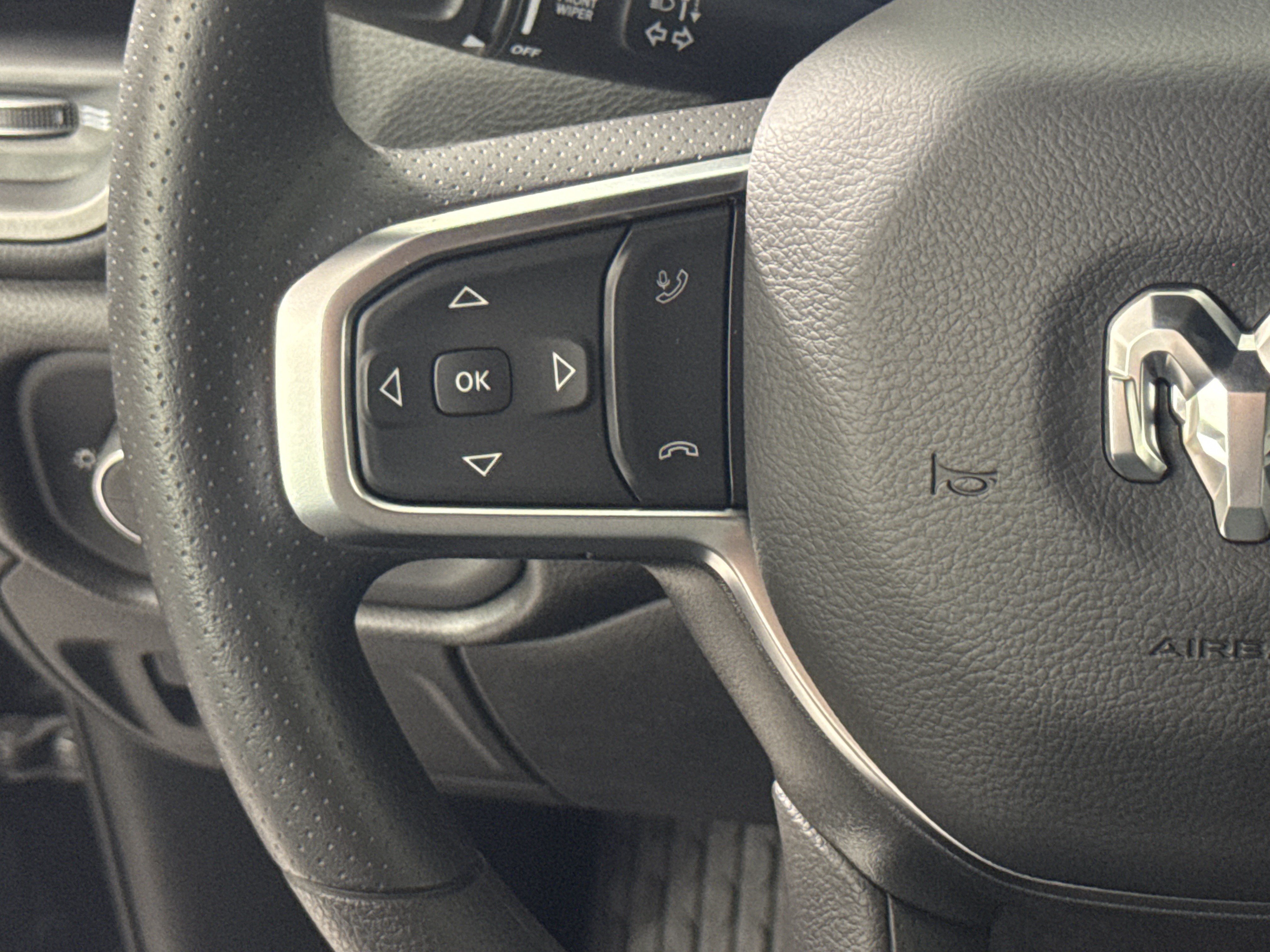 New 2027 RAM 1500 Express AWD/4WD image 17