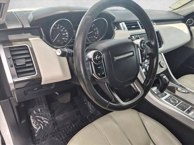 Used 2015 Land Rover Range Rover Sport HSE AWD/4WD image 10