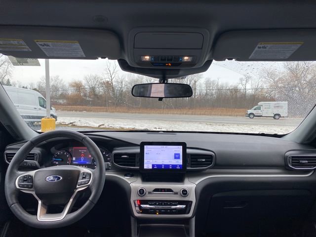 Used 2023 Ford Explorer XLT w/ Equipment Group 202A image 20