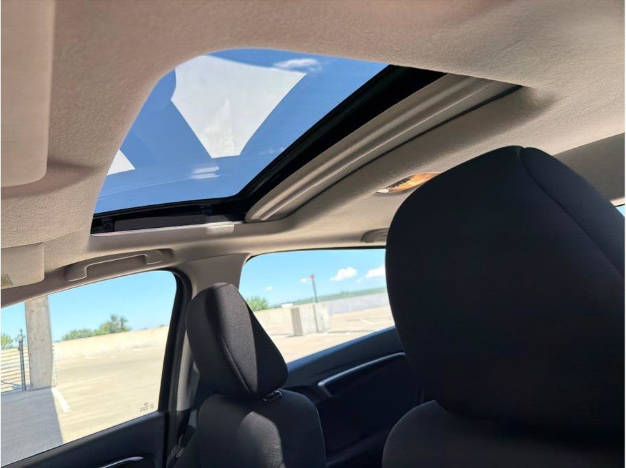 Used 2020 Honda Fit EX image 26