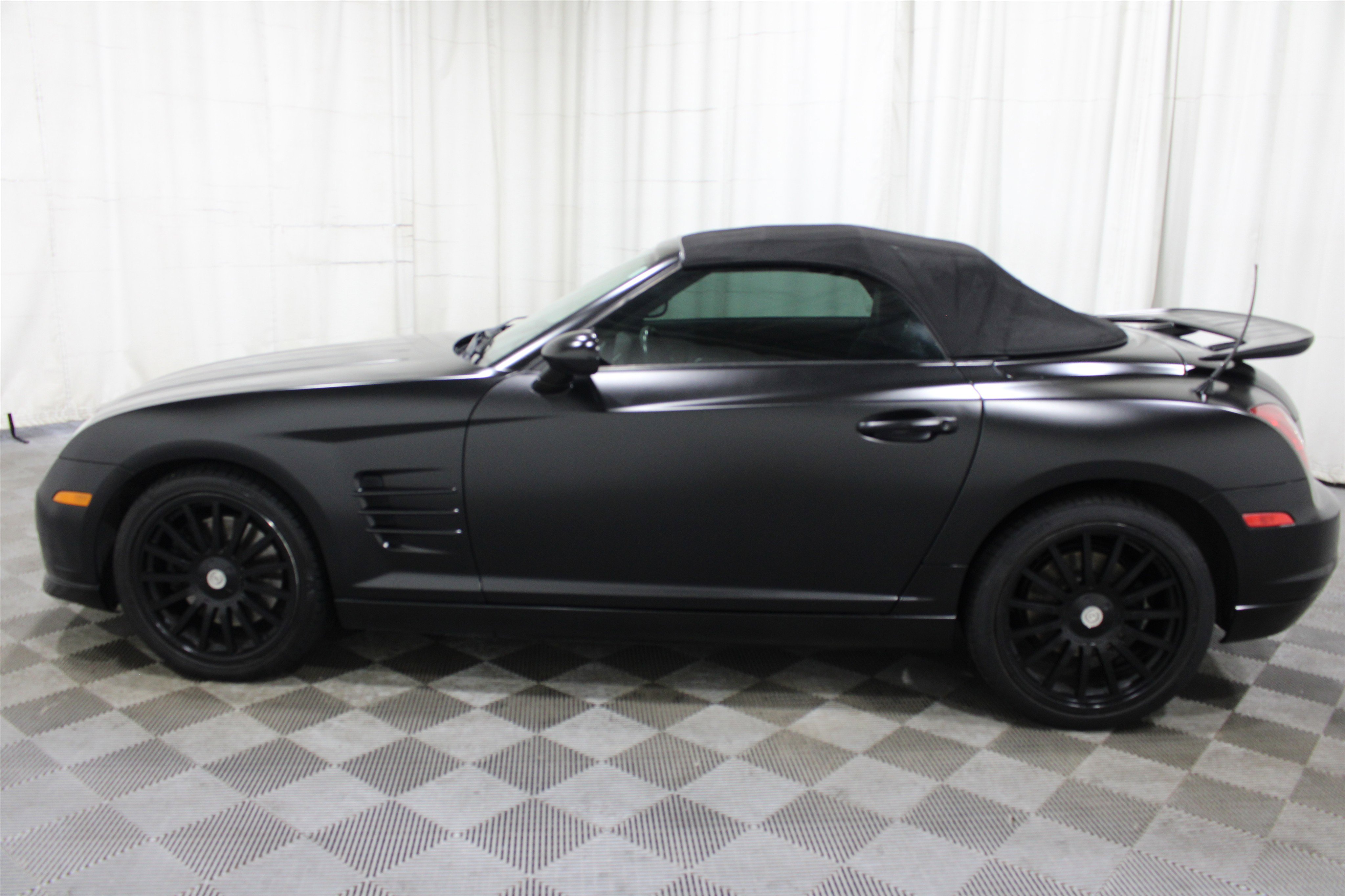Used 2005 Chrysler Crossfire SRT-6 image 24