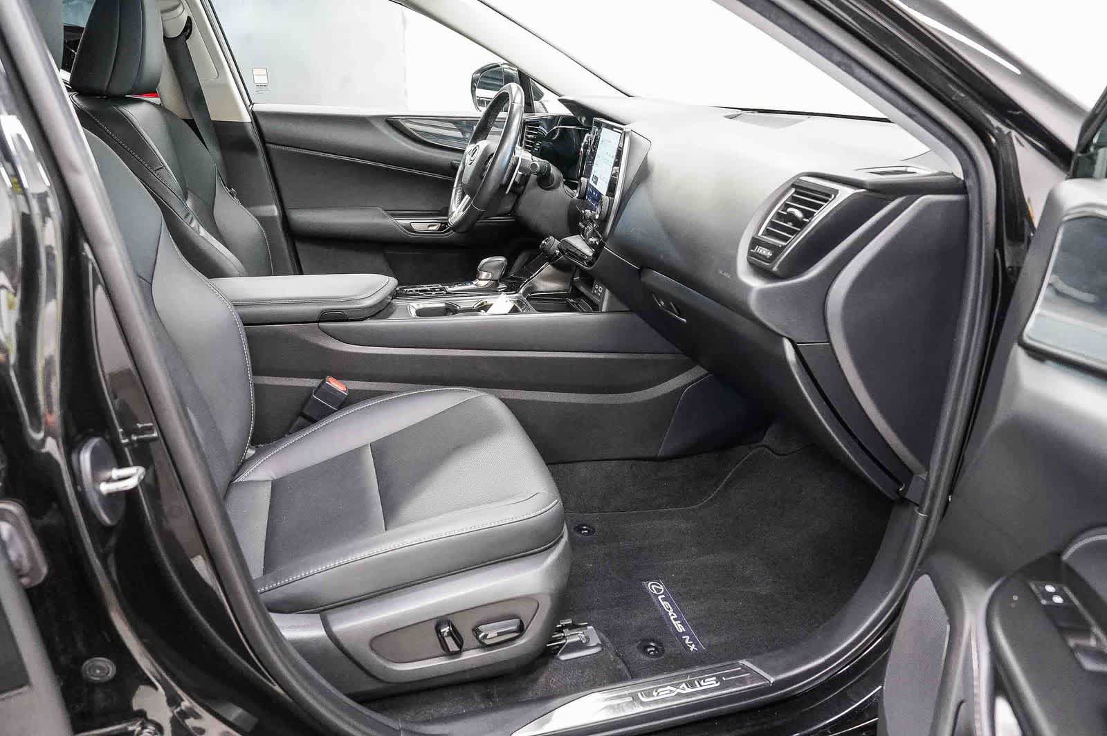 Used 2025 Lexus NX 350h AWD w/ Accessory Package (2T) image 17