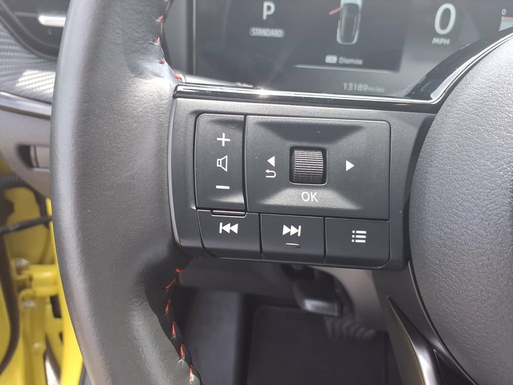 Used 2026 Nissan Kicks SR w/ Cold Weather Package AWD/4WD image 7