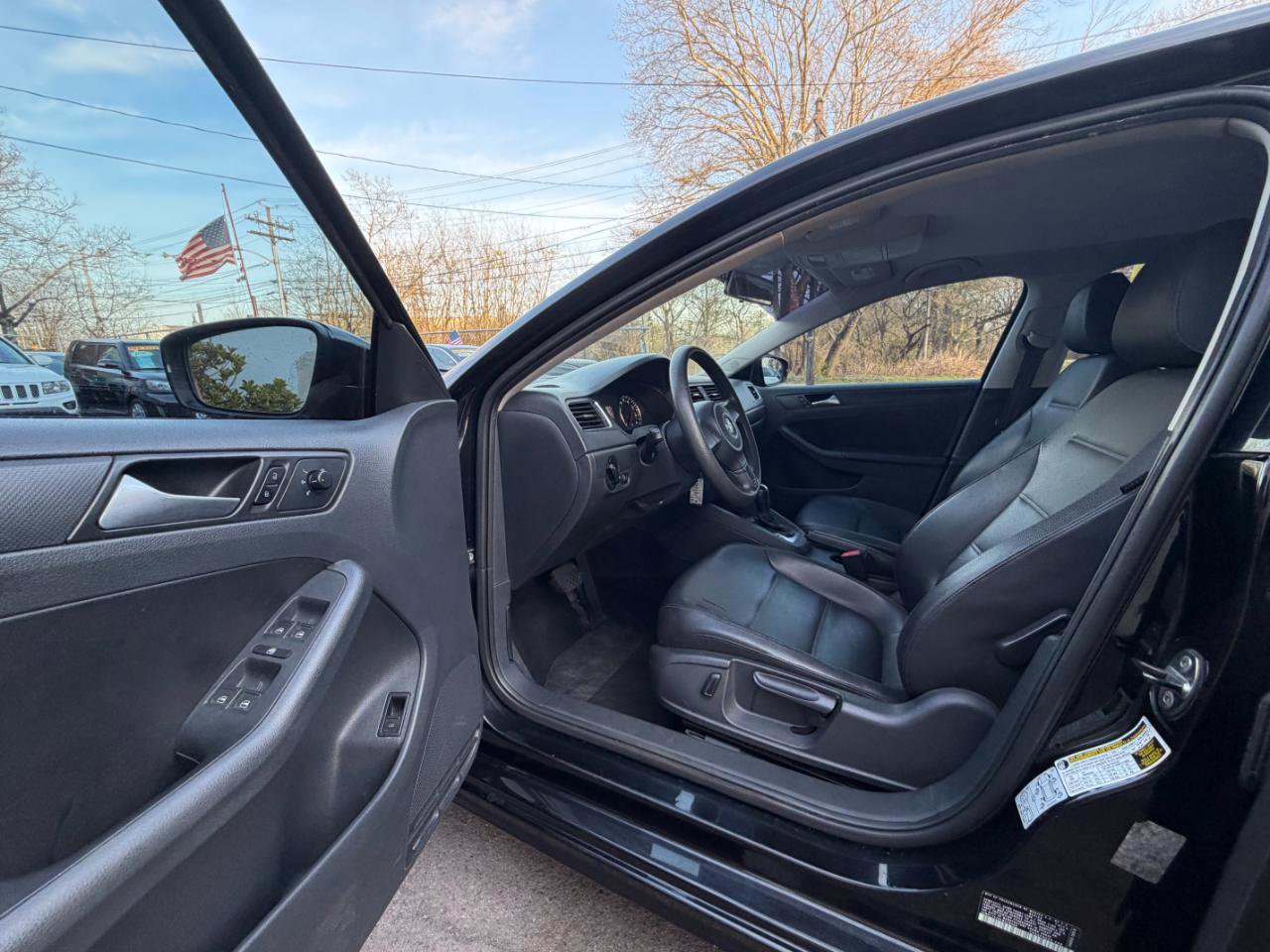 Used 2014 Volkswagen Jetta SE FWD image 17