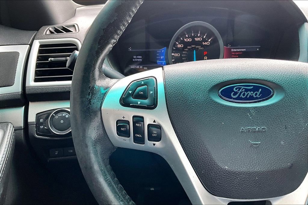 Used 2015 Ford Explorer XLT w/ Equipment Group 202A FWD image 6