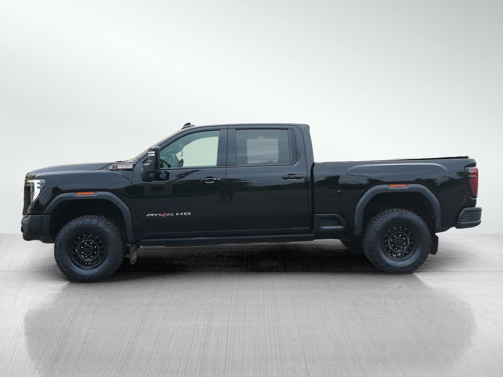 Used 2024 GMC Sierra 2500 AT4X w/ AT4X AEV Edition AWD/4WD image 3