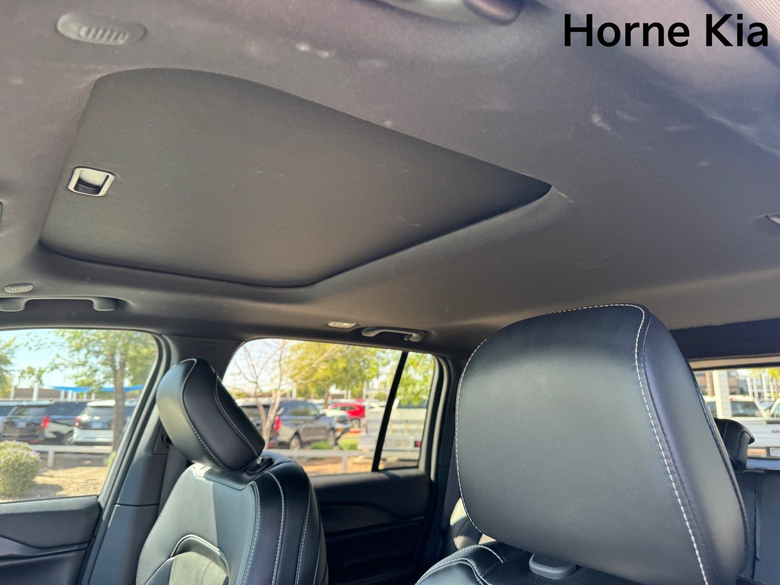 Used 2024 Jeep Grand Cherokee Altitude image 24