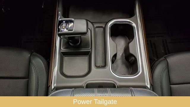 Used 2023 Chevrolet Silverado 1500 High Country w/ Technology Package image 32