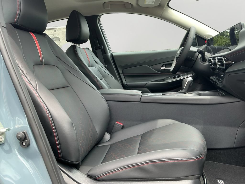 New 2026 Nissan Sentra SR w/ SR Premium Package FWD image 12