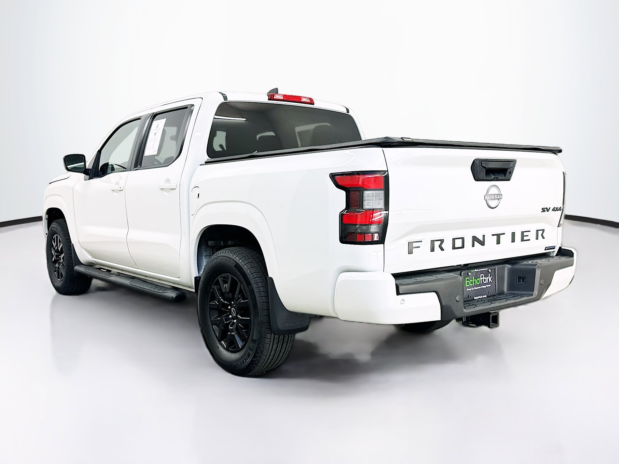 Used 2023 Nissan Frontier SV AWD/4WD image 5