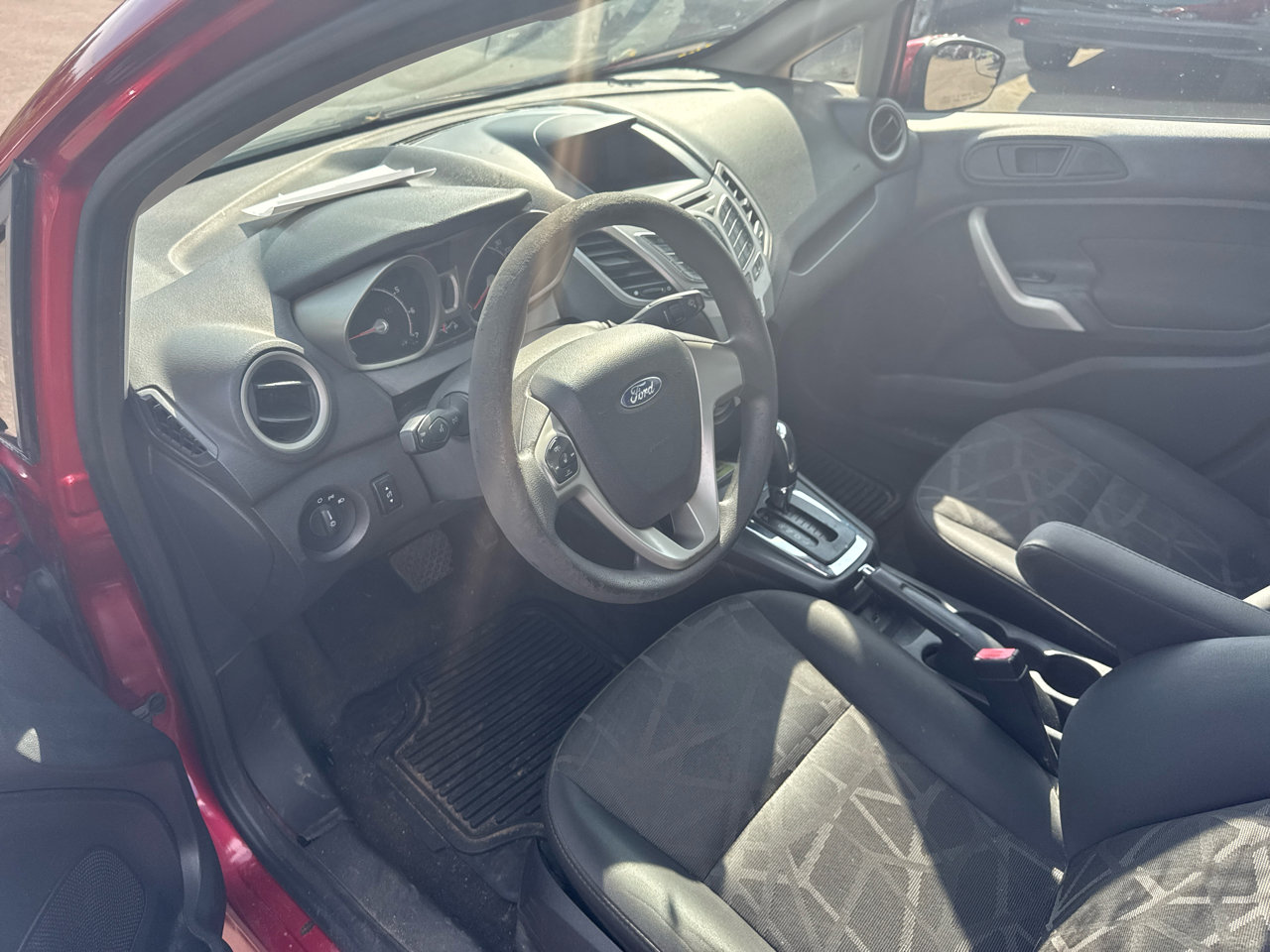 Used 2012 Ford Fiesta SE image 9