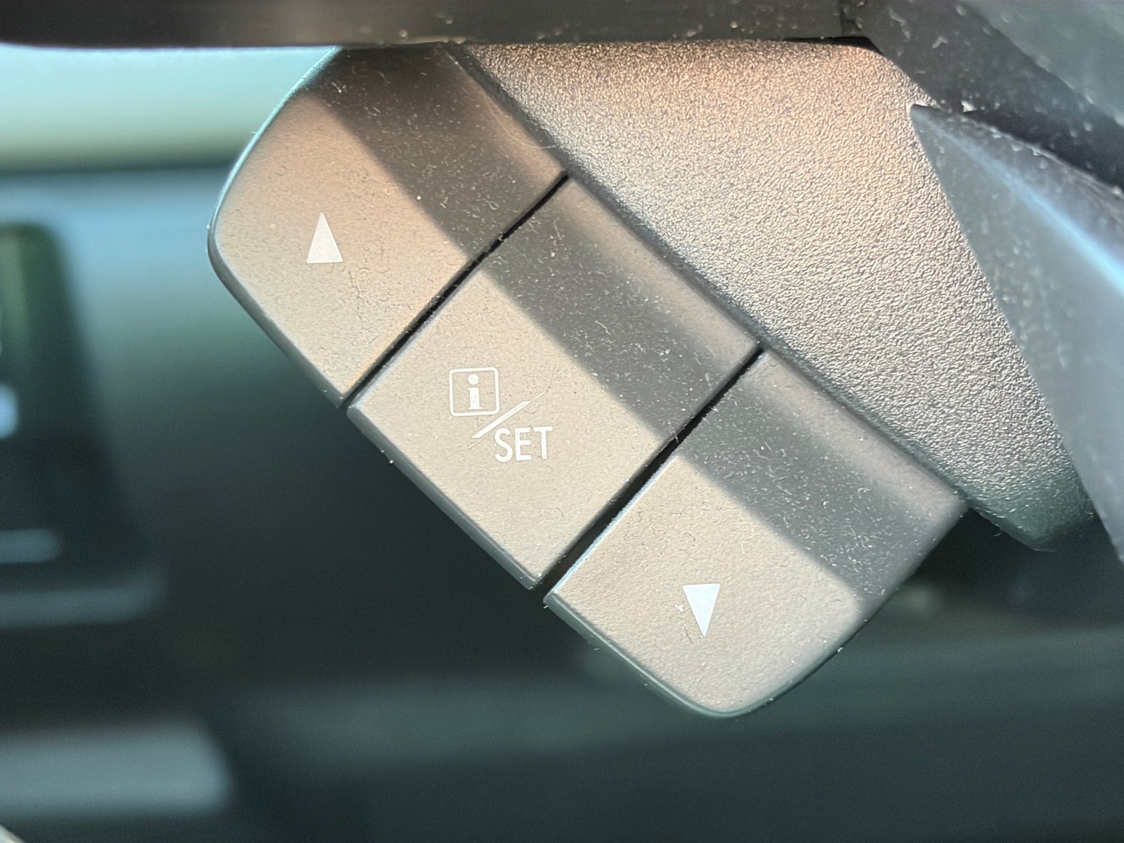 Used 2022 Subaru Forester Limited AWD/4WD image 21