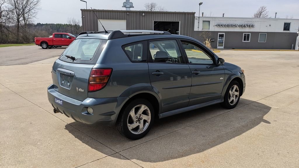 Used 2008 Pontiac Vibe w/ Sun And Sound Package image 3