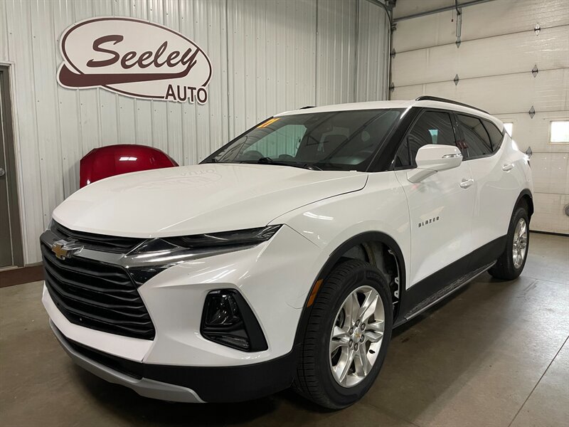Used 2021 Chevrolet Blazer LT FWD image 2