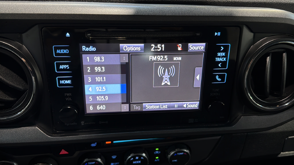 Used 2019 Toyota Tacoma SR5 AWD/4WD image 26