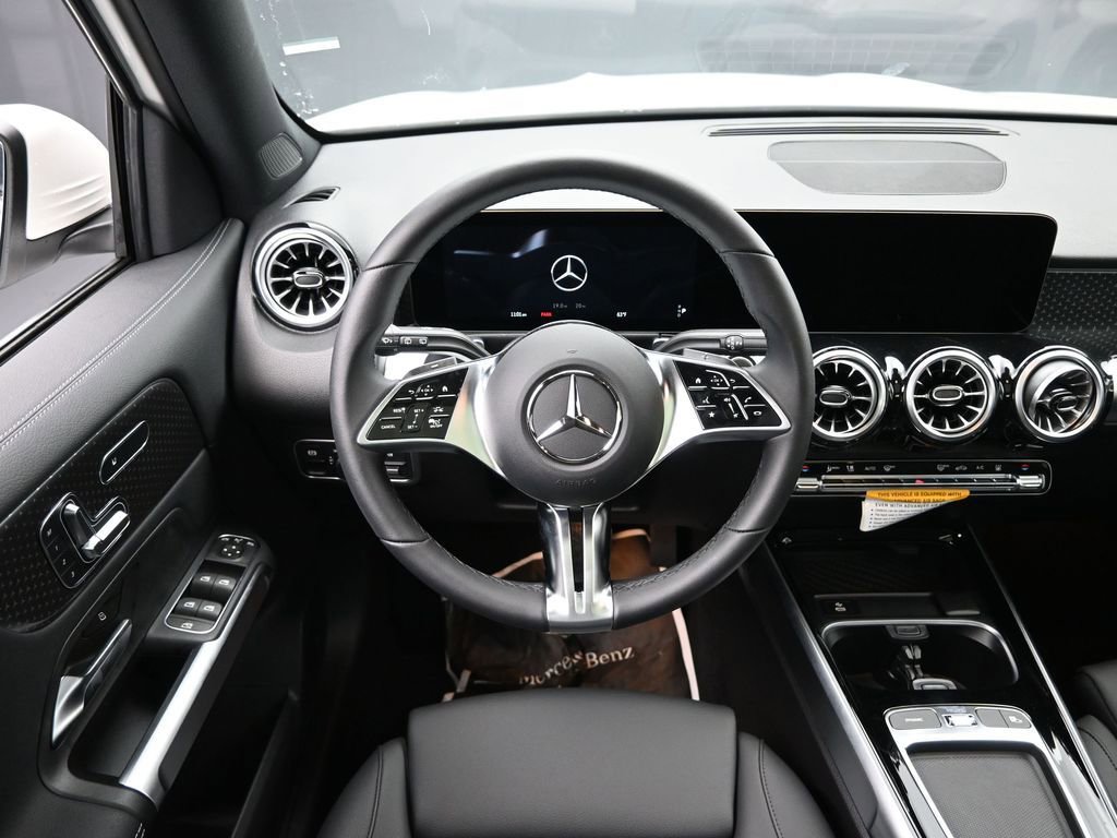 New 2024 Mercedes-Benz EQB 300 4MATIC image 19