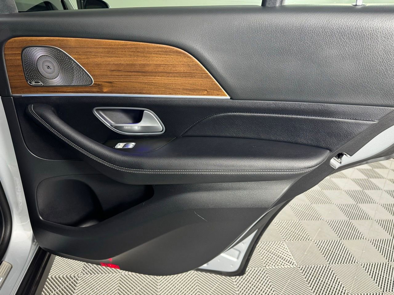 Used 2024 Mercedes-Benz GLE 350 4MATIC image 27