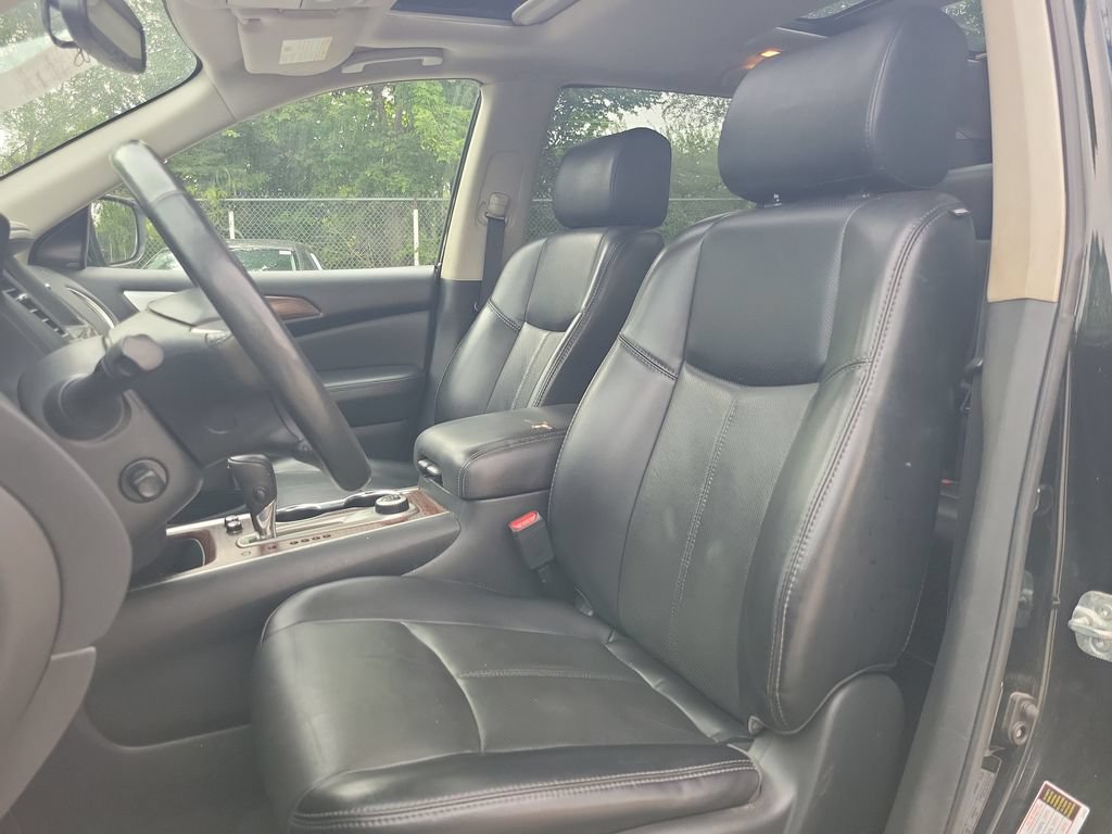 Used 2019 Nissan Pathfinder Platinum w/ Cargo Package AWD/4WD image 24