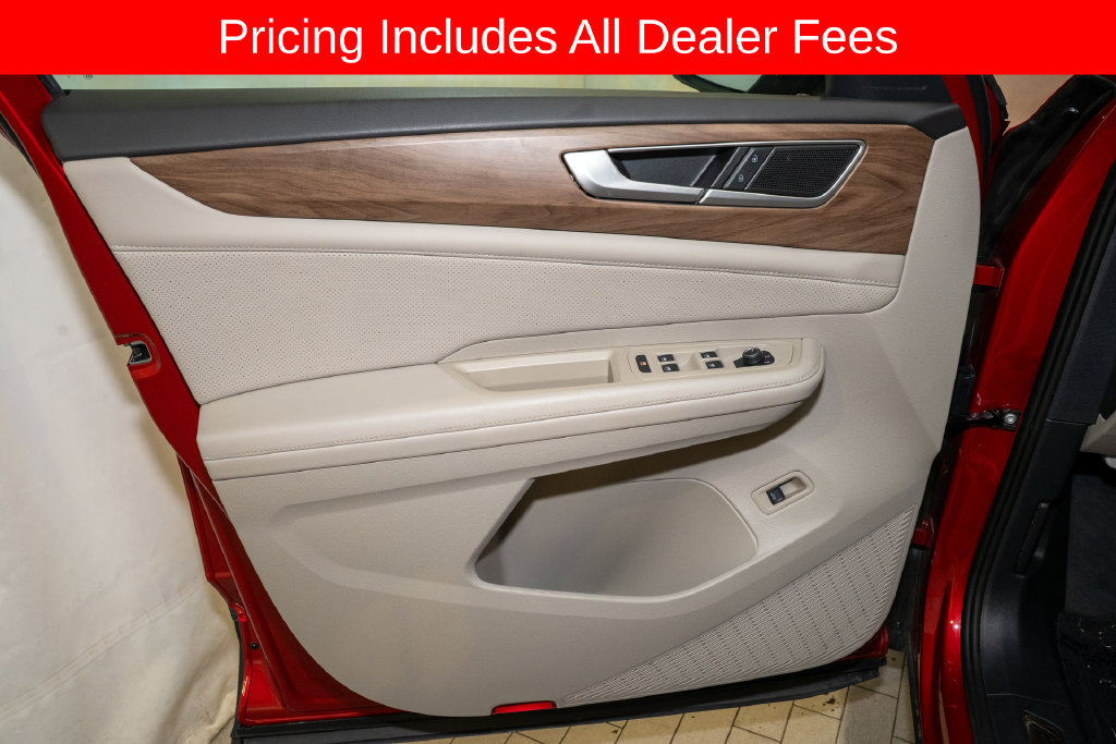 Used 2024 Volkswagen Atlas SE w/ Panoramic Sunroof Package AWD/4WD image 13