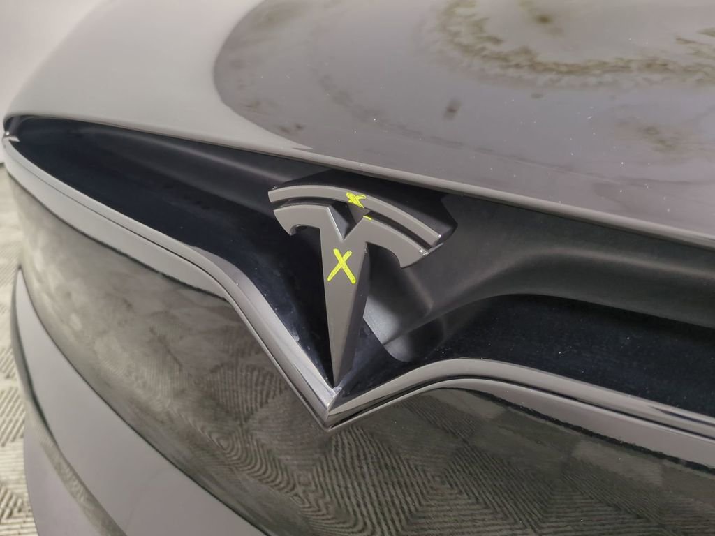 Used 2023 Tesla Model X image 13