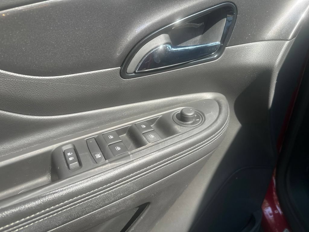 Used 2019 Buick Encore Preferred w/ Safety Package FWD image 13