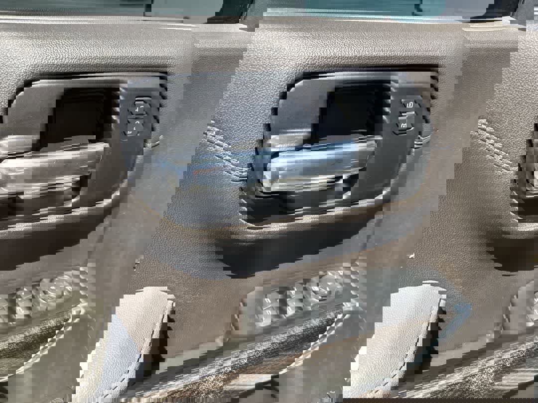 Used 2020 Chevrolet Silverado 1500 LT w/ All-Star Edition image 13