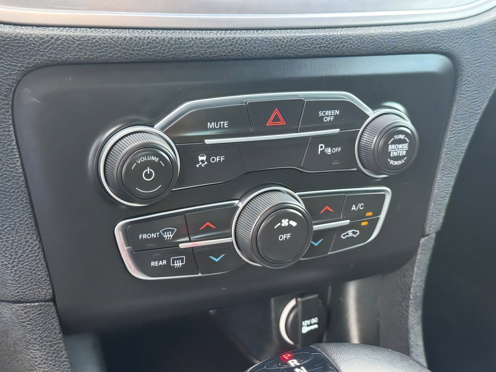 Used 2023 Dodge Charger SXT image 20