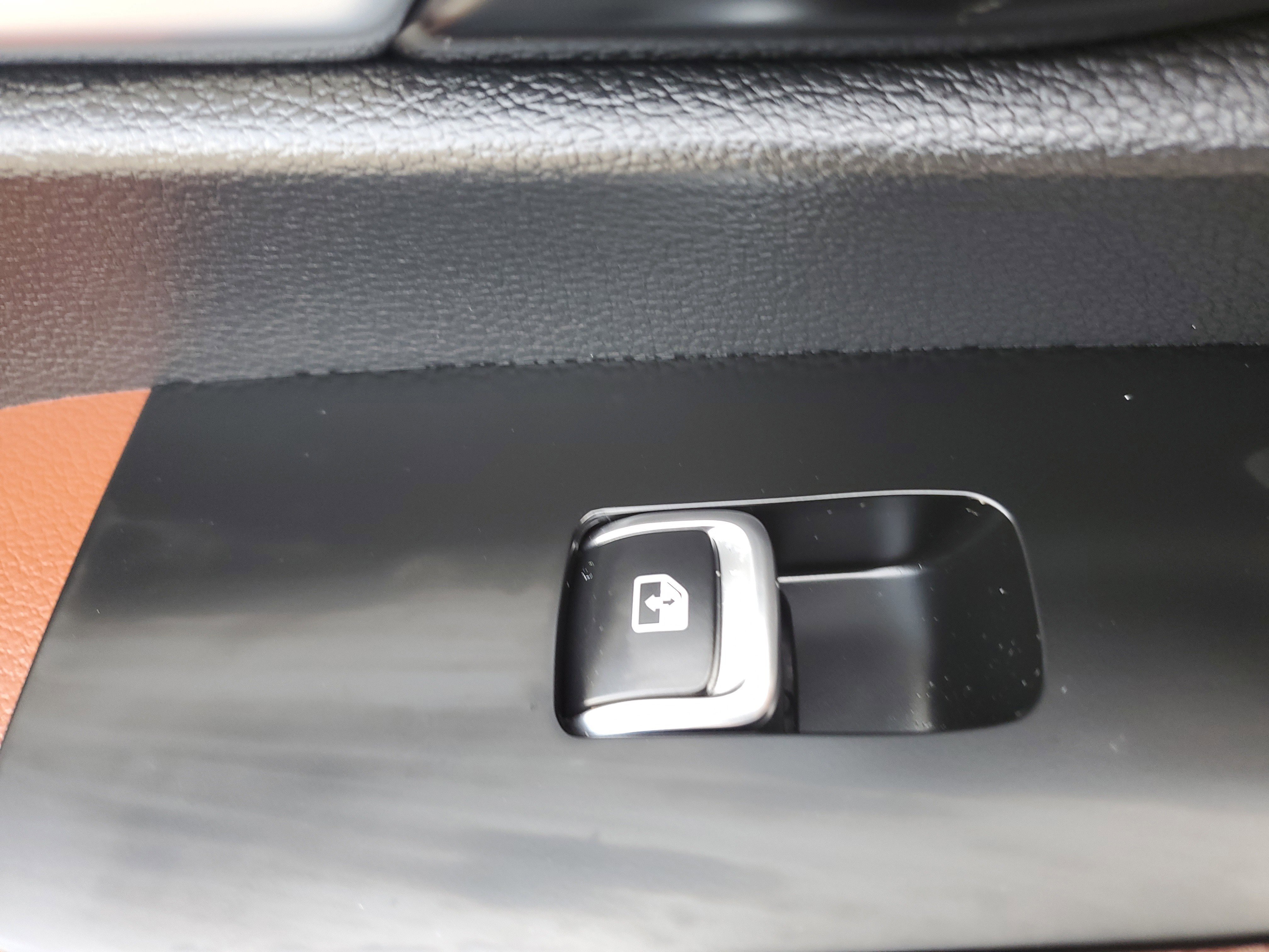 Used 2024 Kia Telluride SX image 19