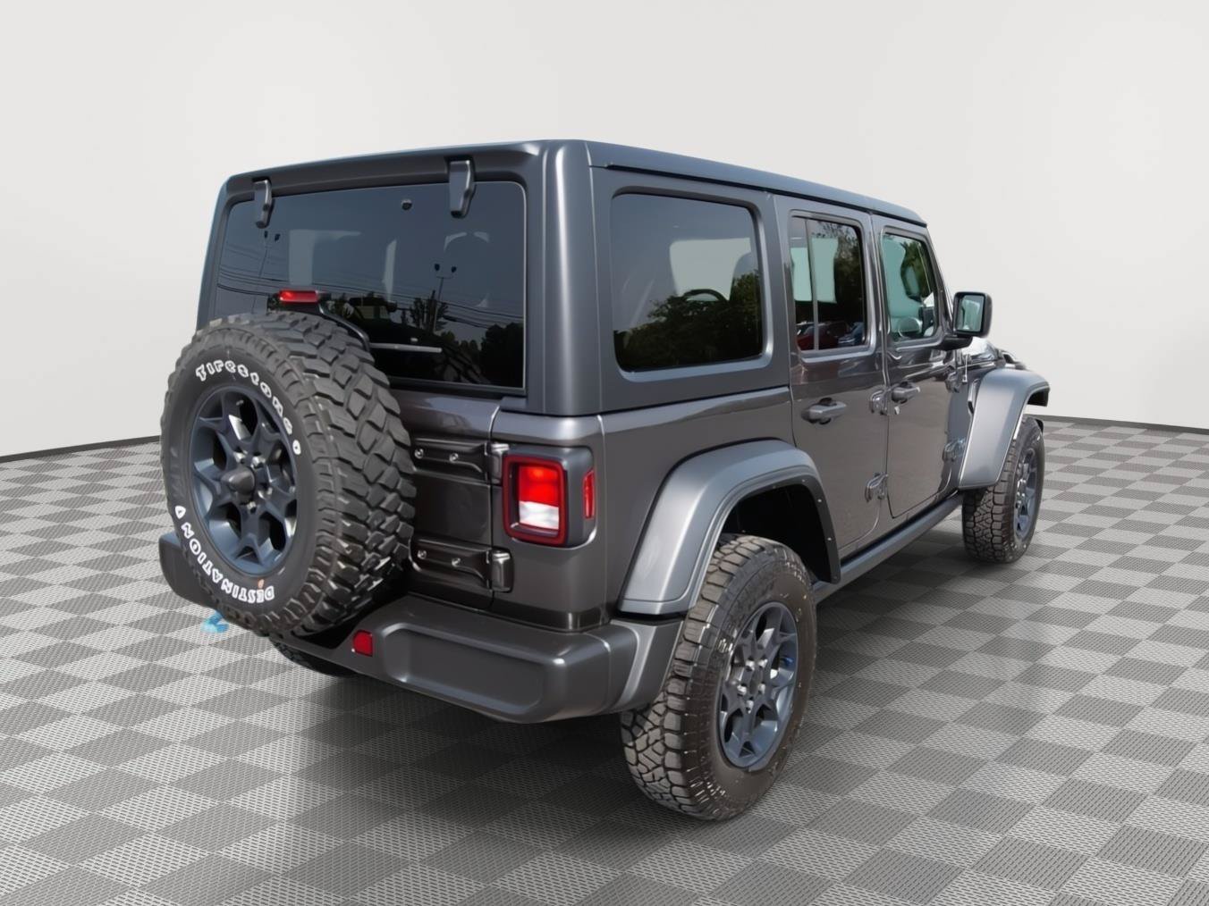 Used 2023 Jeep Wrangler Unlimited w/ Cold Weather Group AWD/4WD image 5
