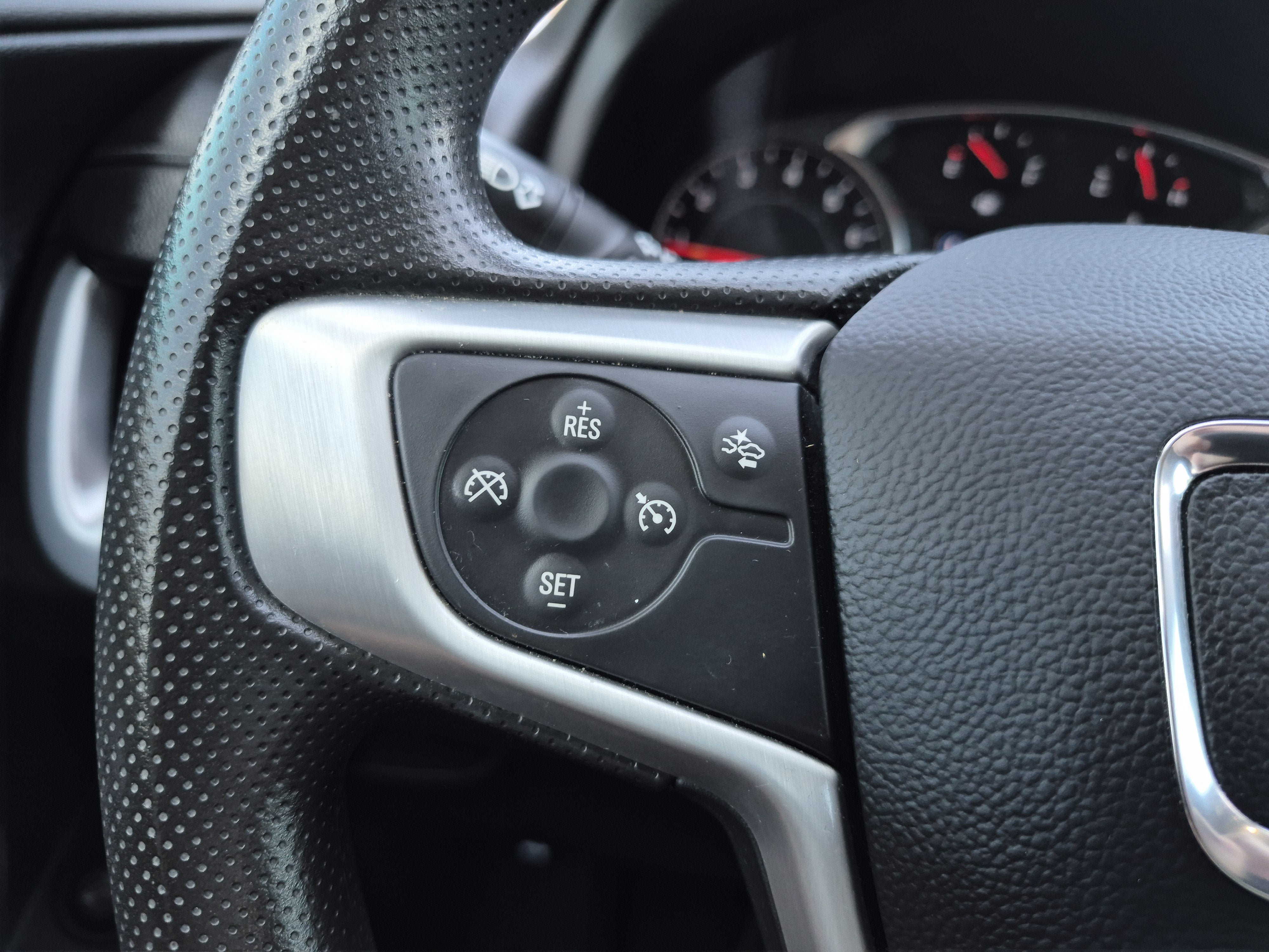 Used 2024 GMC Terrain SLE w/ Driver Convenience Package AWD/4WD image 19
