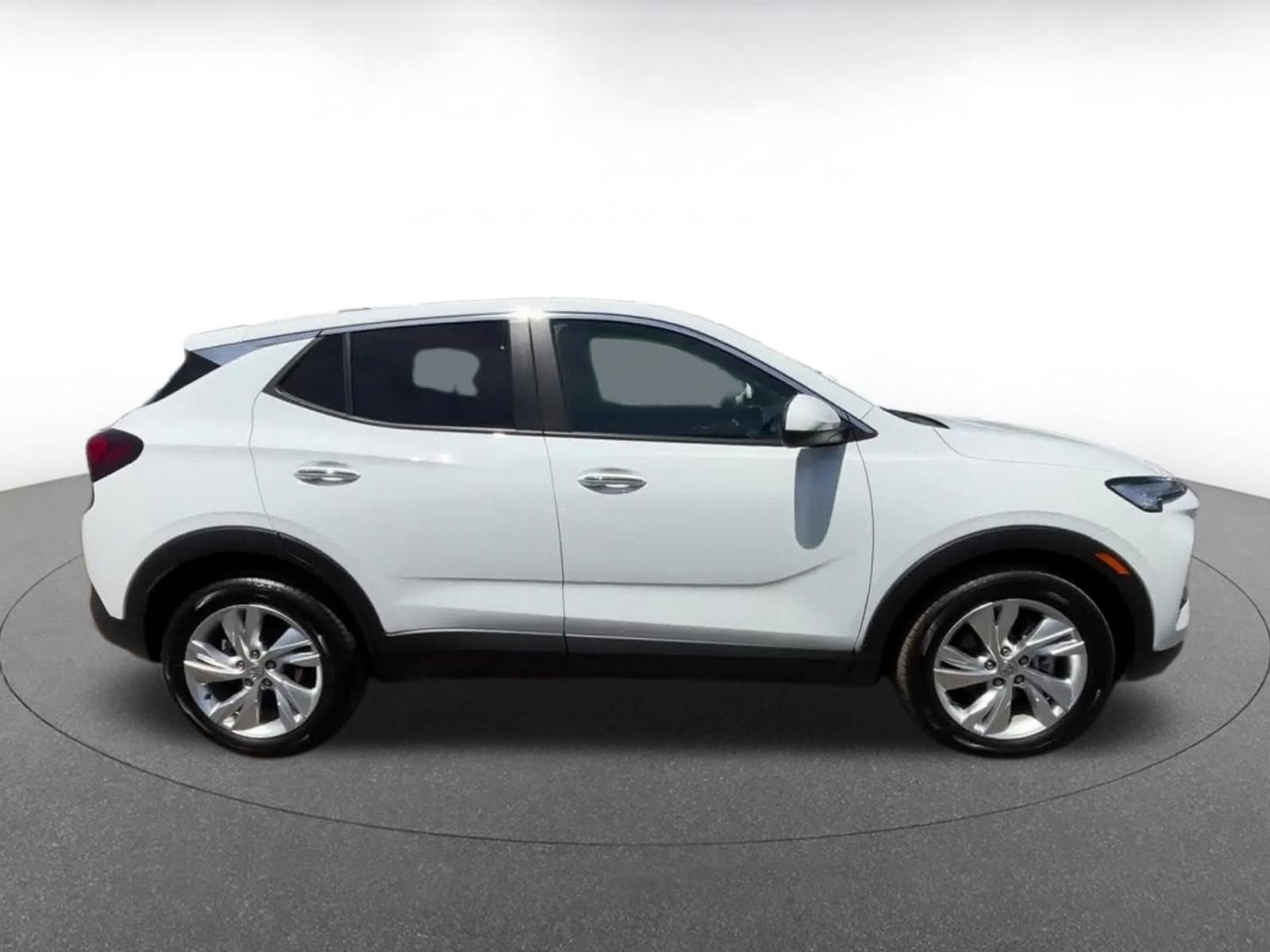 Used 2025 Buick Encore GX Preferred FWD image 16