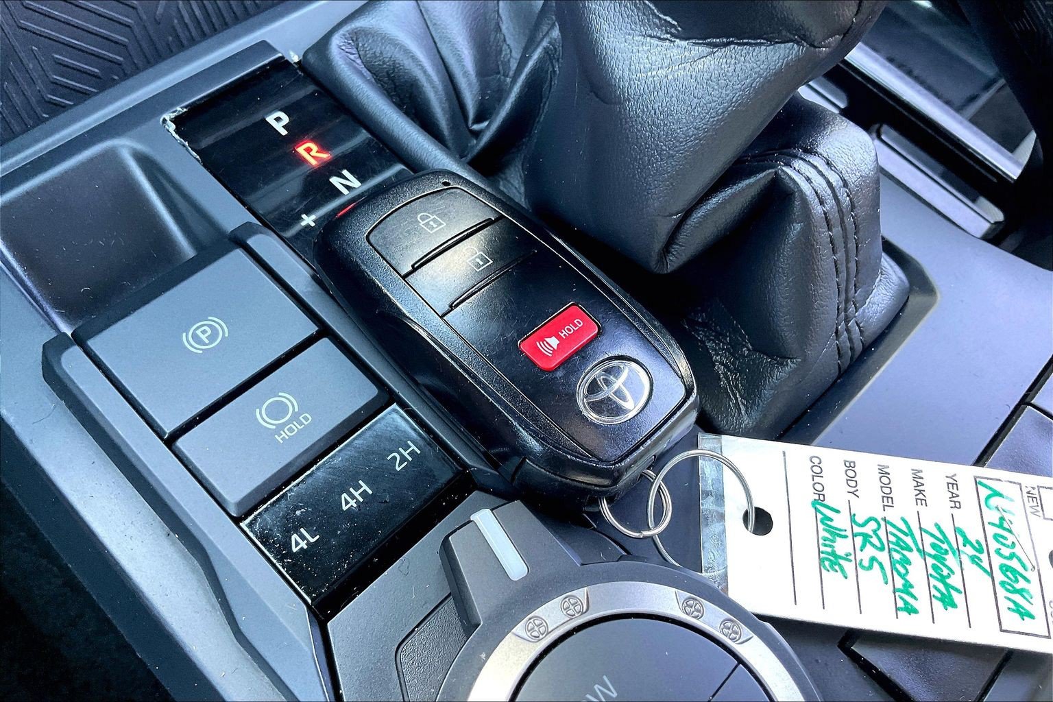 Used 2024 Toyota Tacoma SR5 AWD/4WD image 14
