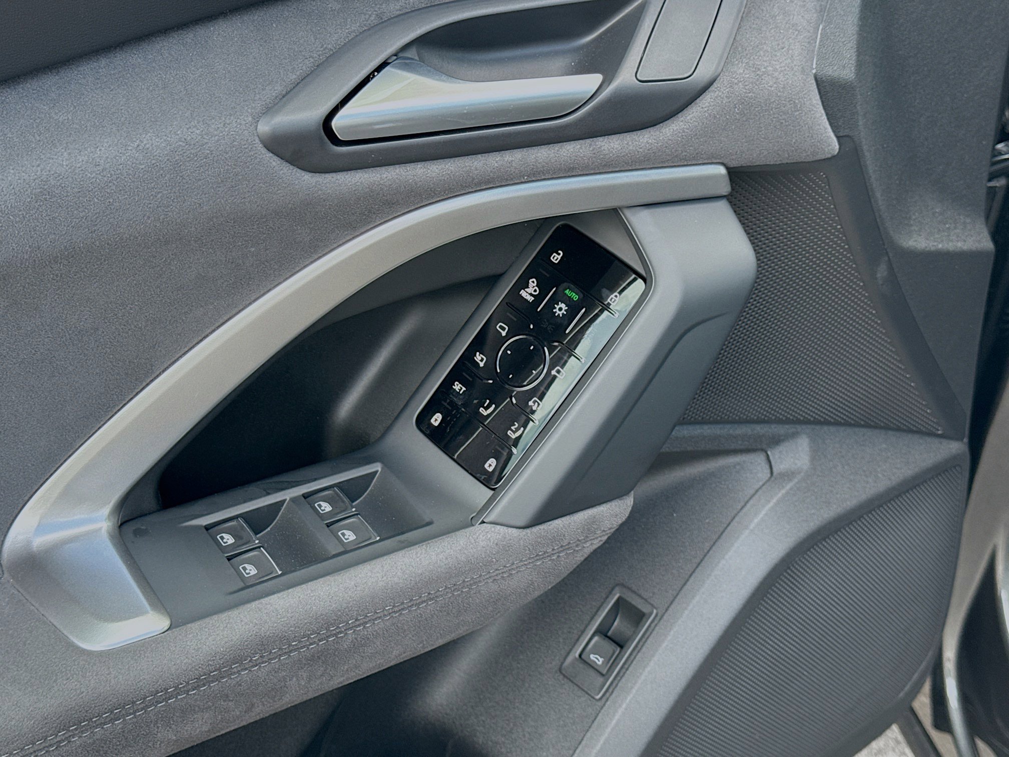 New 2026 Audi SQ5 Premium Plus AWD/4WD image 21
