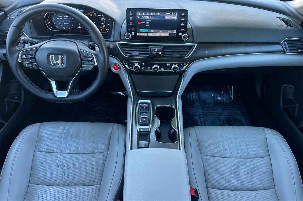 Used 2019 Honda Accord Touring image 12