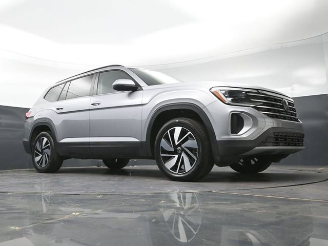 Used 2025 Volkswagen Atlas SE FWD image 43